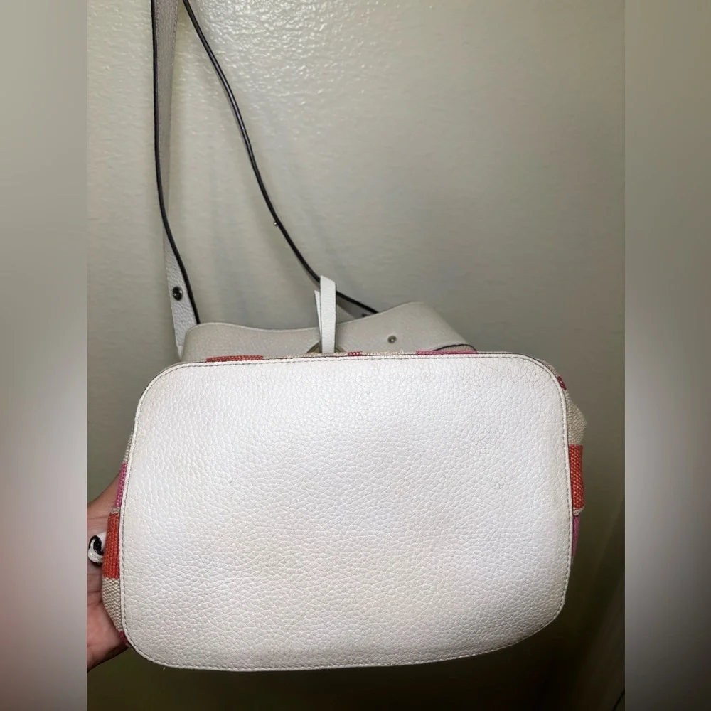 Kate Spade Multicolor Striped Shoulder Bag needs repair